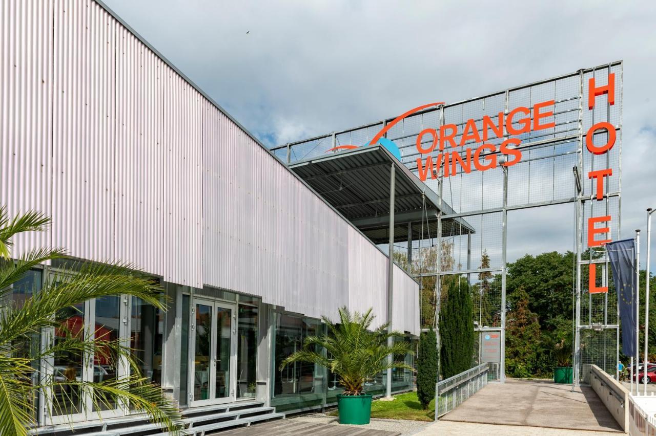 Orange Wings Krems Hotel Ngoại thất bức ảnh